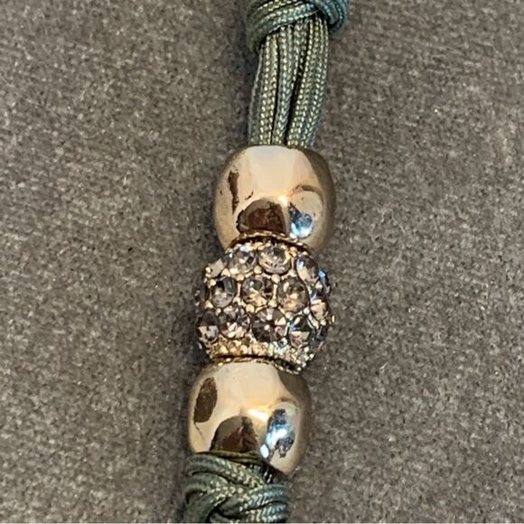 CHICO’S Green gold rhinestone necklace and bracelet set 🔥 - Picture 6 of 10